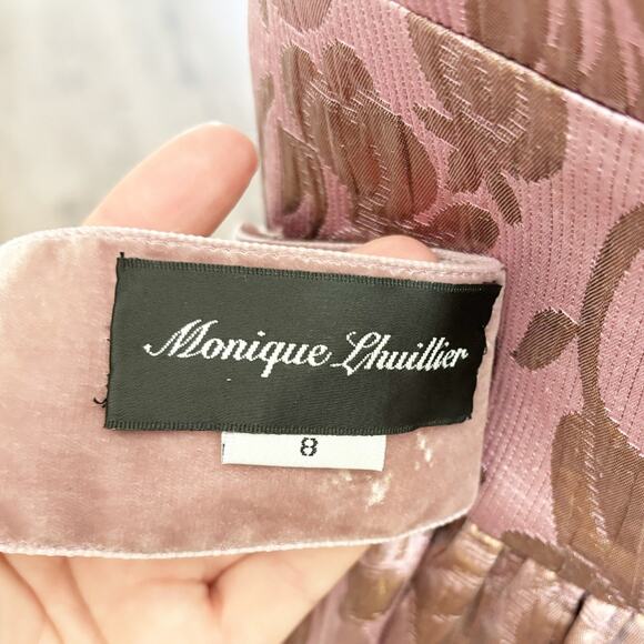 Monique Lhuillier Dress 8 - Picture 8 of 10